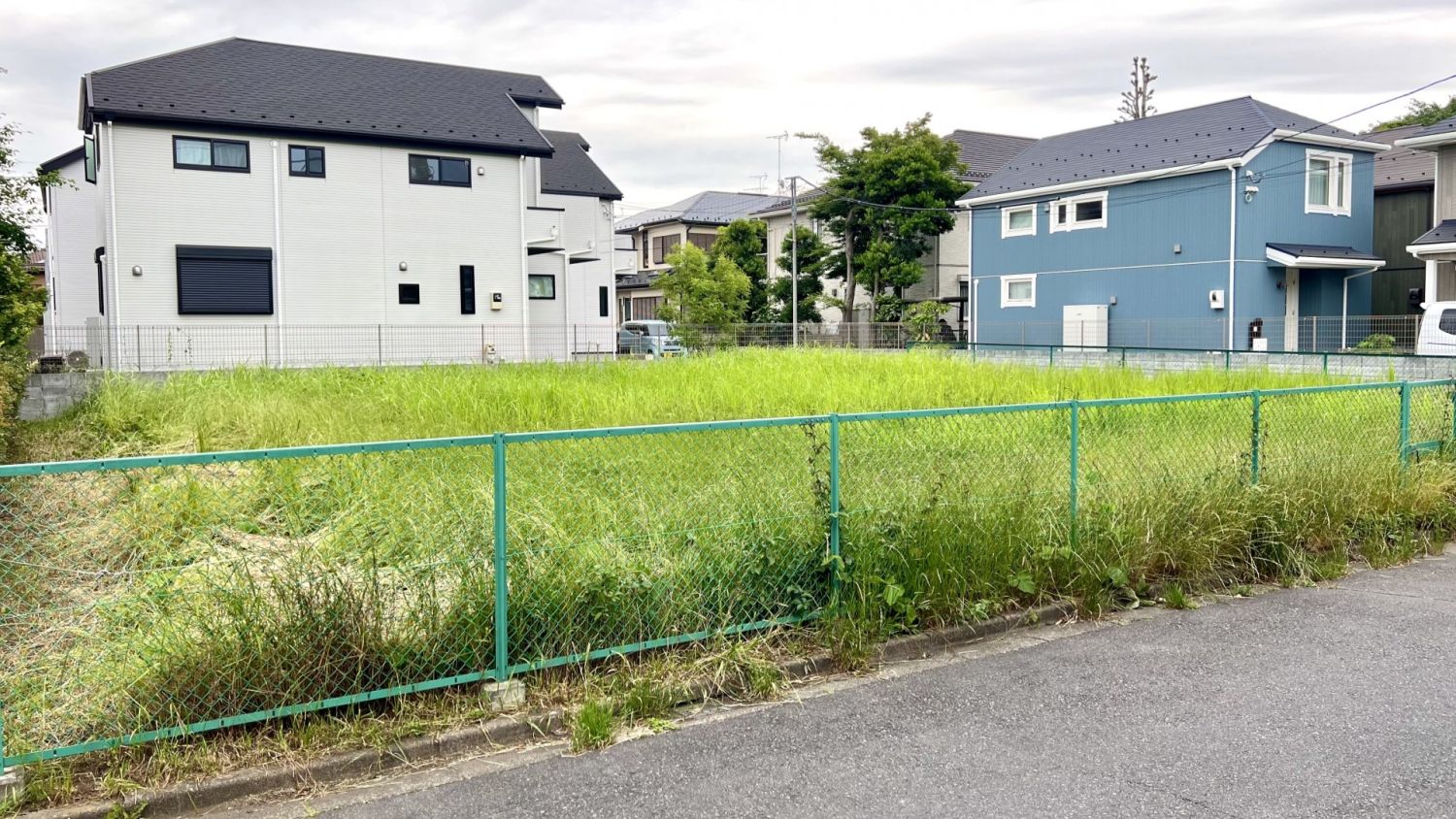 相続した土地は「建てる」?「そのまま貸す」?メリット・デメリットを比較!戸建て賃貸という選択肢も