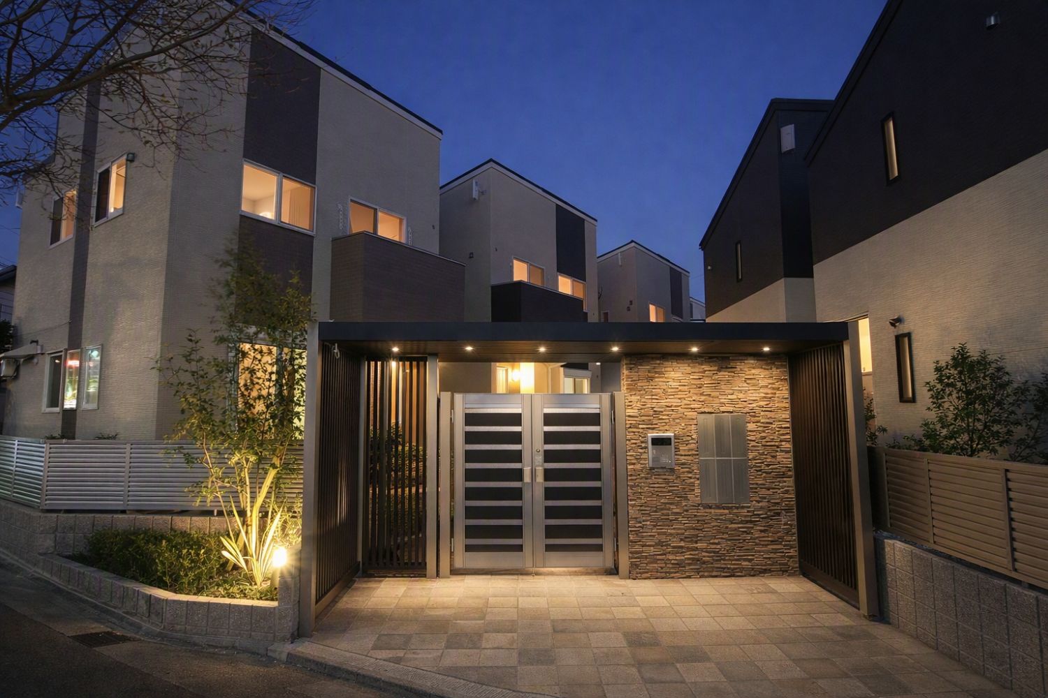 相続した土地は「建てる」?「そのまま貸す」?メリット・デメリットを比較!戸建て賃貸という選択肢も