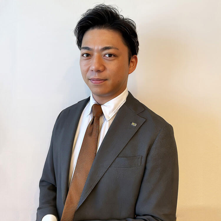 スタッフ紹介