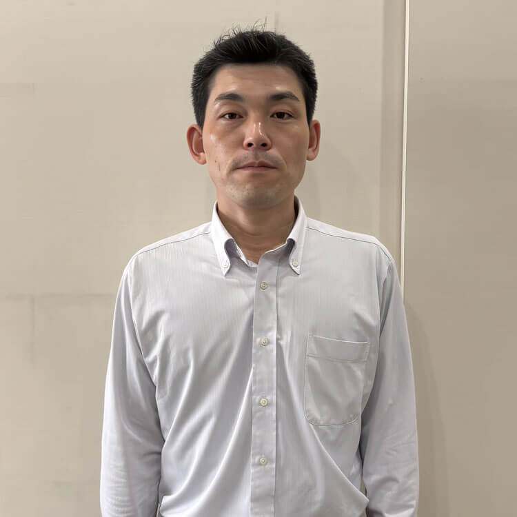 スタッフ紹介