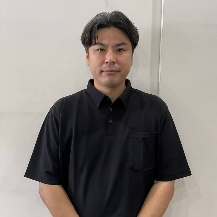 スタッフ紹介