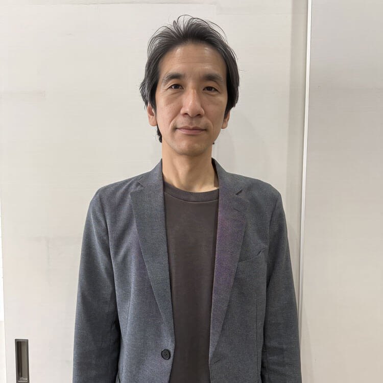 スタッフ紹介