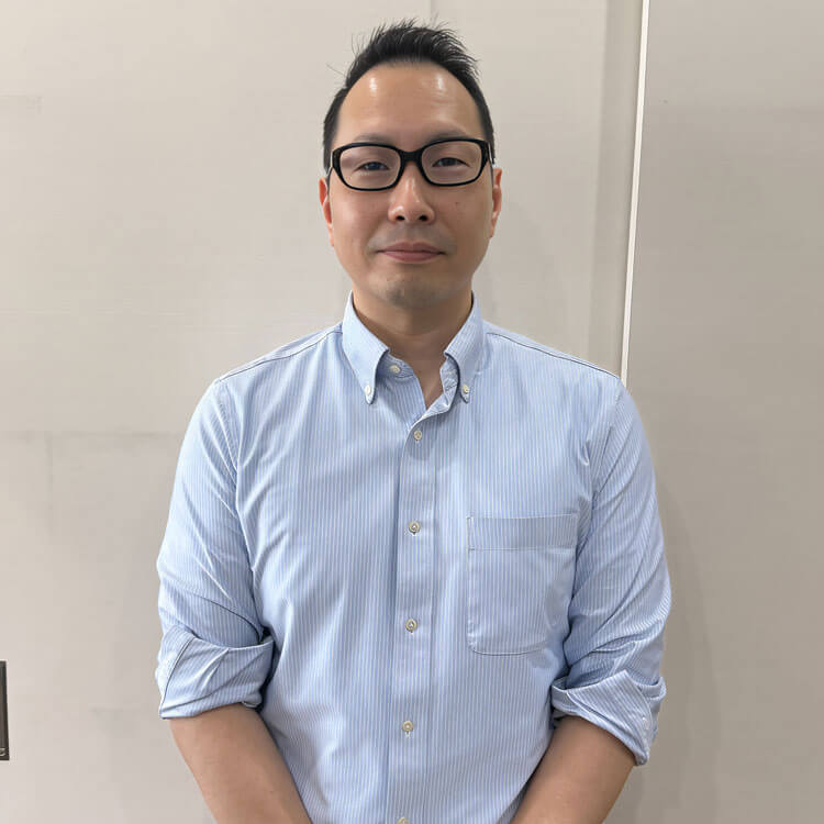 スタッフ紹介
